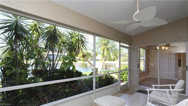 402 Emerald Bay CIR E7, Naples, FL 34110