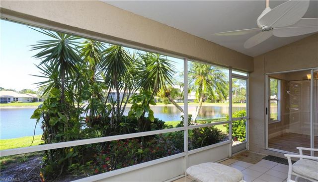402 Emerald Bay CIR E7, Naples, FL 34110