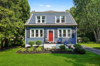 38321 N North Avenue, Beach Park, IL 60087