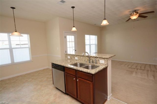 5124 Whitaker PL, Virginia Beach, VA 23462