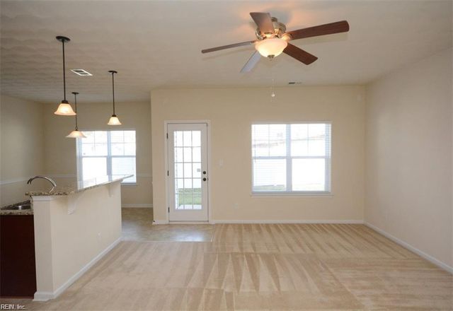 5124 Whitaker PL, Virginia Beach, VA 23462