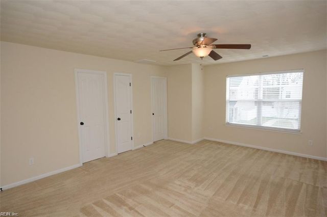 5124 Whitaker PL, Virginia Beach, VA 23462