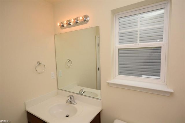 5124 Whitaker PL, Virginia Beach, VA 23462