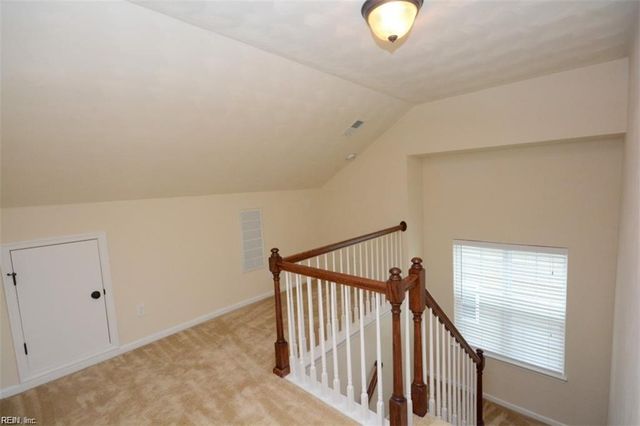 5124 Whitaker PL, Virginia Beach, VA 23462