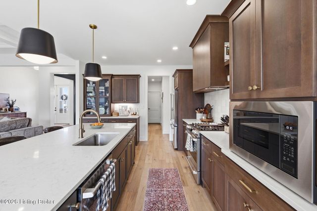 6304 Leyton Ct, Crestwood, KY 40014