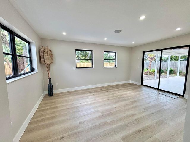 1753 16th Court N, Lake Worth Beach, FL 33460