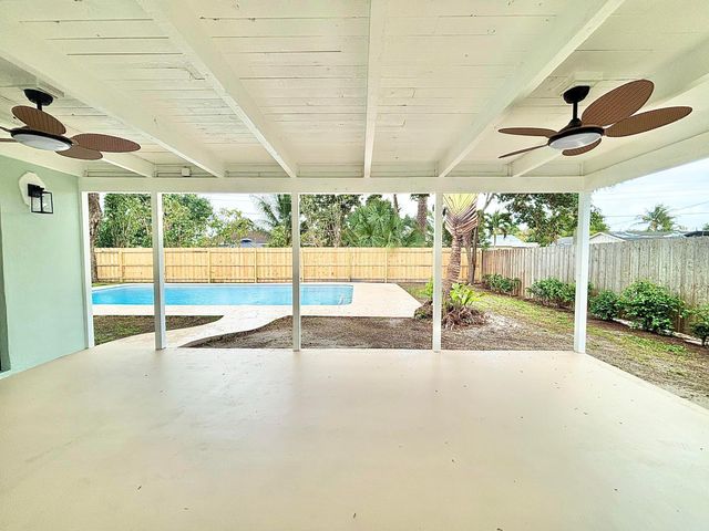 1753 16th Court N, Lake Worth Beach, FL 33460