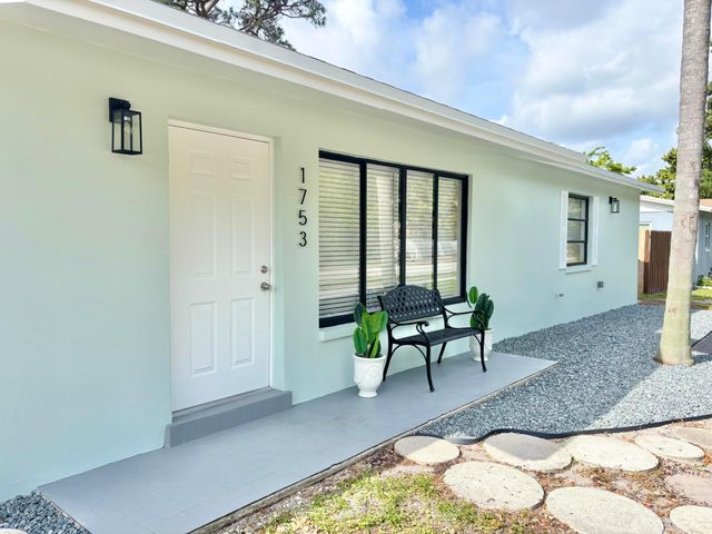 1753 16th Court N, Lake Worth Beach, FL 33460