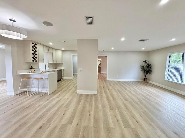 1753 16th Court N, Lake Worth Beach, FL 33460