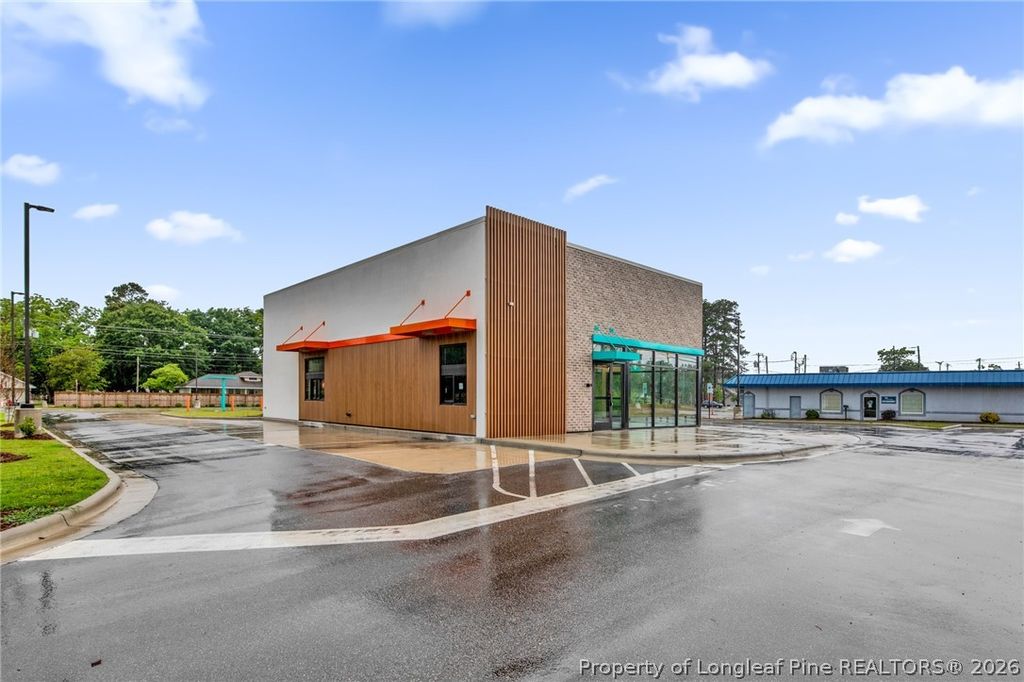 507 W THIRD Street, Pembroke, NC 28372 — photo 3