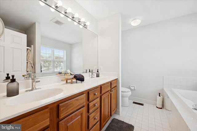1025 WIGGINS WAY, West Chester, PA 19380