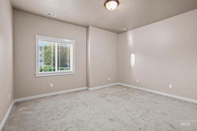 719 W Arbor Pointe Way, Nampa, ID 83686