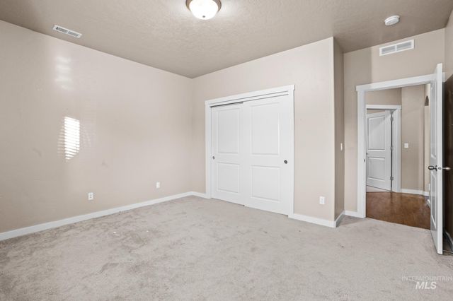 719 W Arbor Pointe Way, Nampa, ID 83686