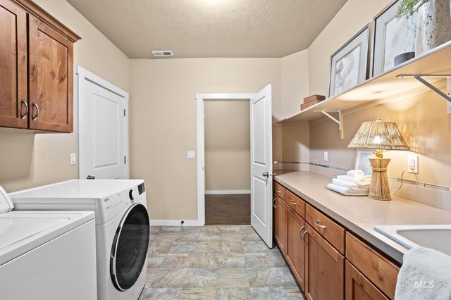 719 W Arbor Pointe Way, Nampa, ID 83686