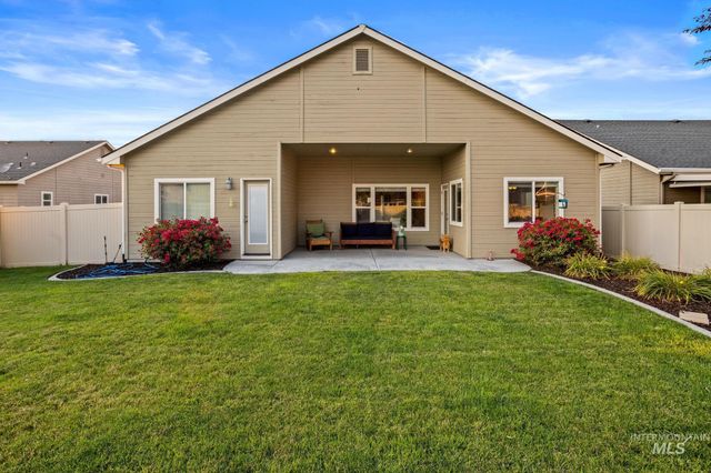 719 W Arbor Pointe Way, Nampa, ID 83686