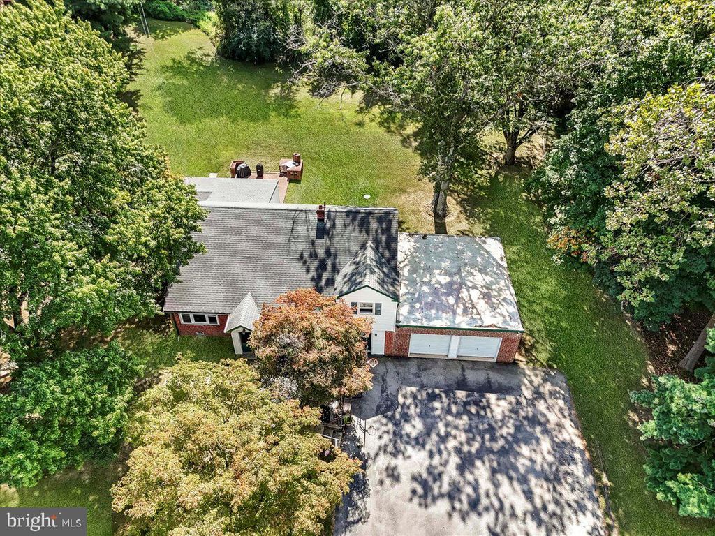 102 CHEYNEY DR, West Chester, PA 19382