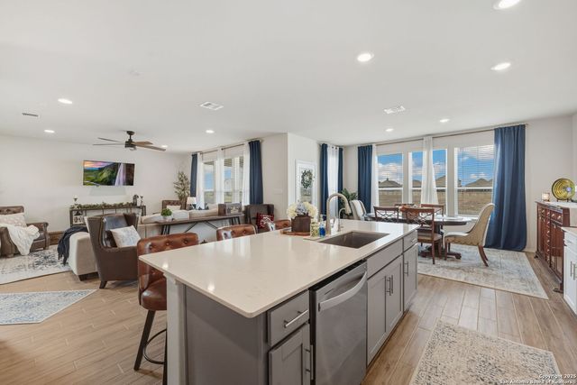 4000 Wild Bloom, Seguin, TX 78155