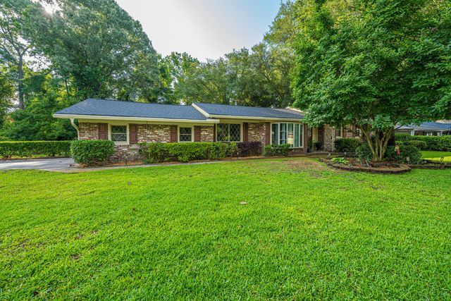 1870 Rugby Lane, Charleston, SC 29407