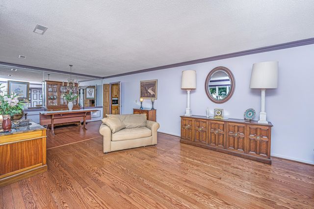 1870 Rugby Lane, Charleston, SC 29407