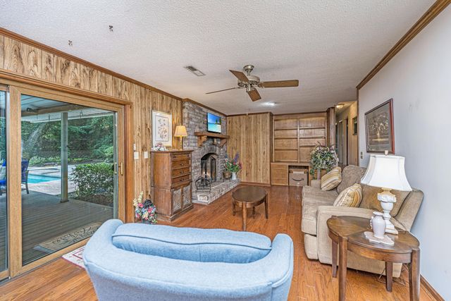 1870 Rugby Lane, Charleston, SC 29407