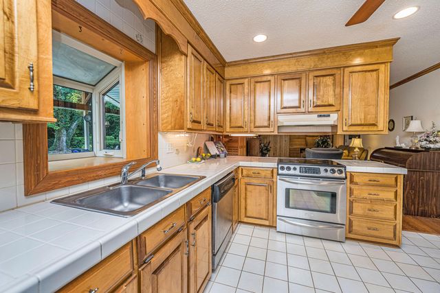 1870 Rugby Lane, Charleston, SC 29407
