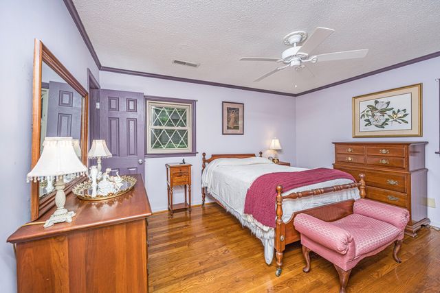 1870 Rugby Lane, Charleston, SC 29407