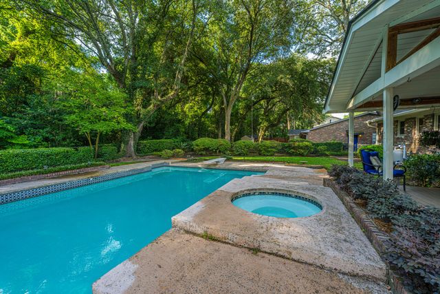 1870 Rugby Lane, Charleston, SC 29407