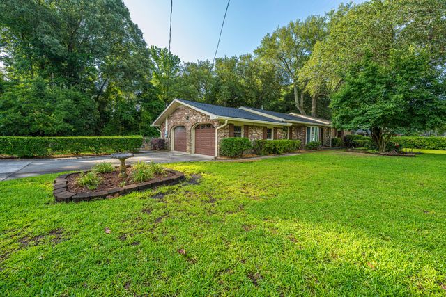 1870 Rugby Lane, Charleston, SC 29407