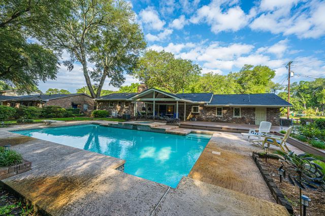 1870 Rugby Lane, Charleston, SC 29407