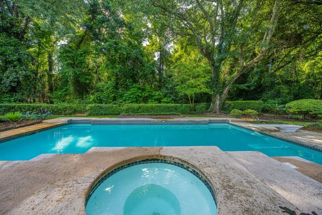 1870 Rugby Lane, Charleston, SC 29407