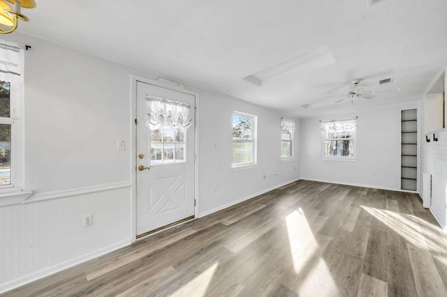 27 Magnolia Avenue, Shalimar, FL 32579