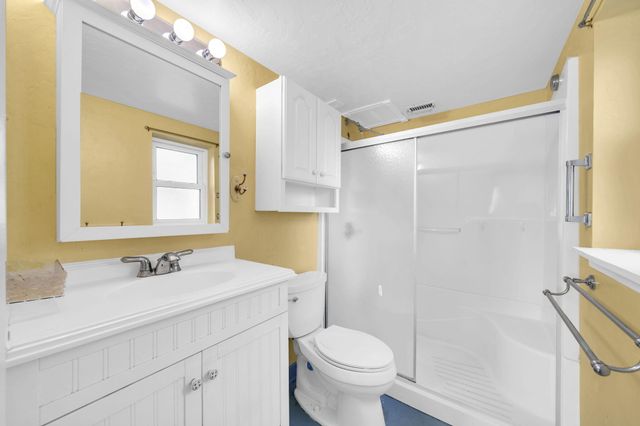 27 Magnolia Avenue, Shalimar, FL 32579