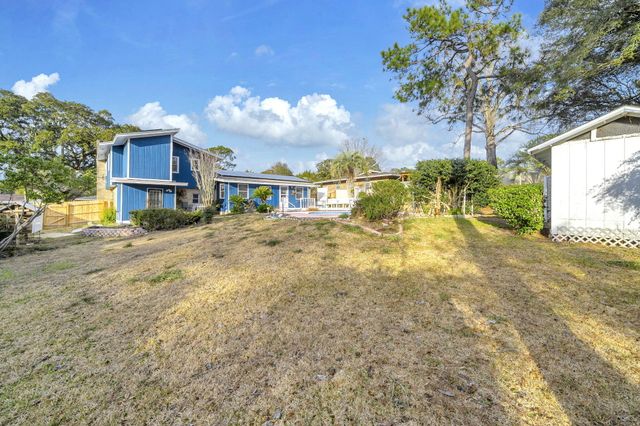 27 Magnolia Avenue, Shalimar, FL 32579