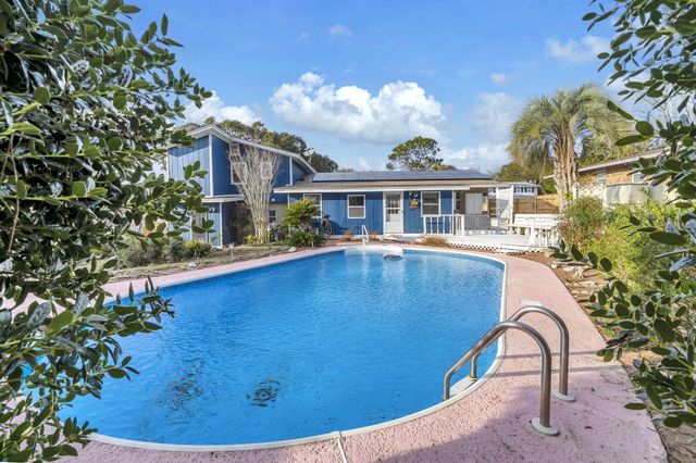 27 Magnolia Avenue, Shalimar, FL 32579