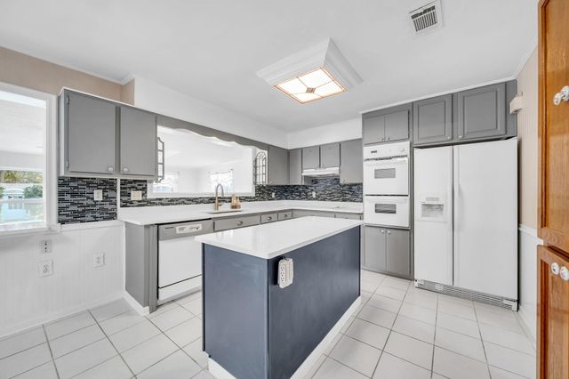 27 Magnolia Avenue, Shalimar, FL 32579