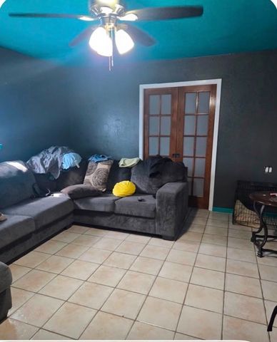 9574 Goldcrest Cir, Corpus Christi, TX 78418