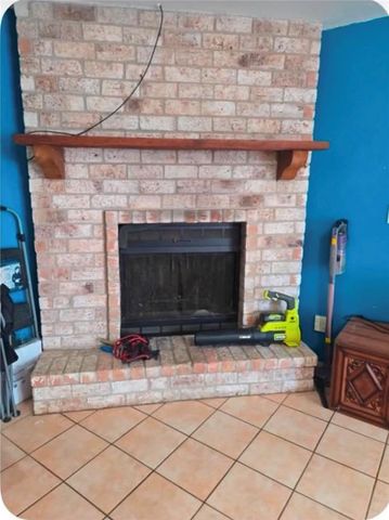 9574 Goldcrest Cir, Corpus Christi, TX 78418