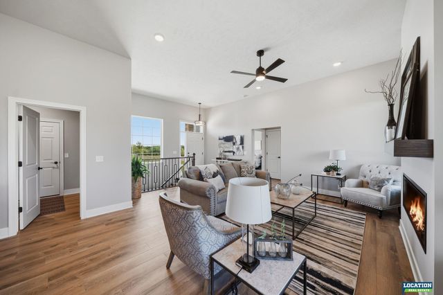 2115 SW 50th Street, Lincoln, NE 68522