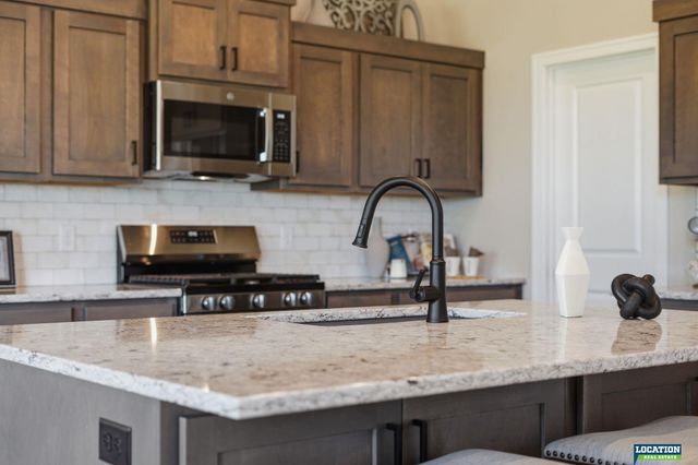 2115 SW 50th Street, Lincoln, NE 68522