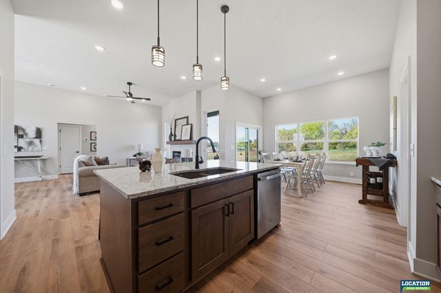 2115 SW 50th Street, Lincoln, NE 68522