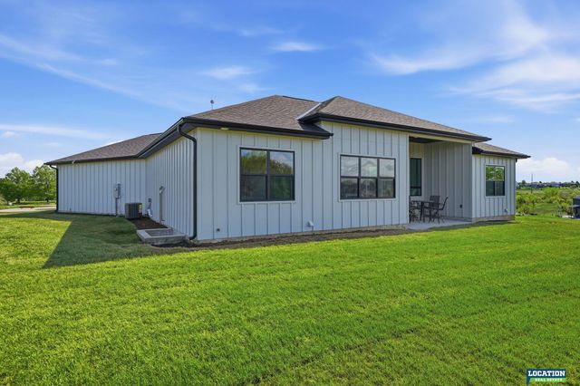 2115 SW 50th Street, Lincoln, NE 68522
