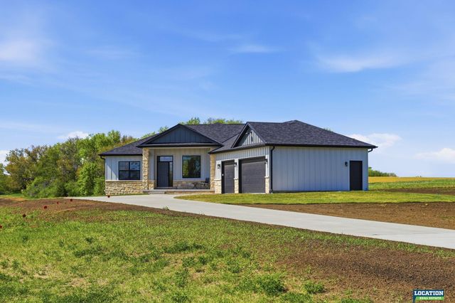 2115 SW 50th Street, Lincoln, NE 68522