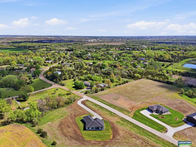2115 SW 50th Street, Lincoln, NE 68522