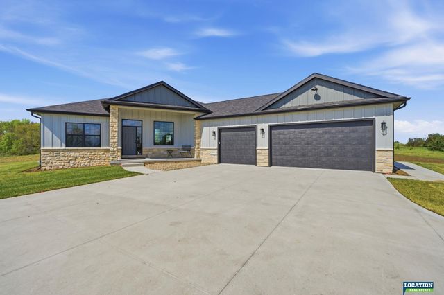 2115 SW 50th Street, Lincoln, NE 68522