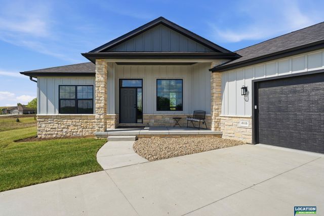 2115 SW 50th Street, Lincoln, NE 68522