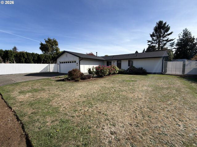 1320 Ne 17TH St, Gresham, OR 97030