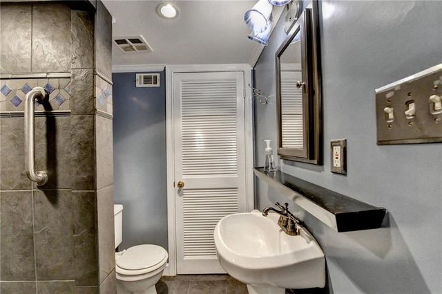 3020 Vinings Ferry SE Drive, Atlanta, GA 30339