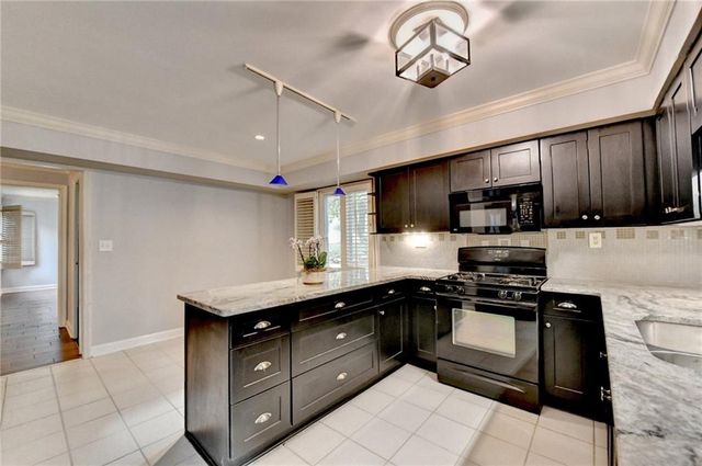 3020 Vinings Ferry SE Drive, Atlanta, GA 30339