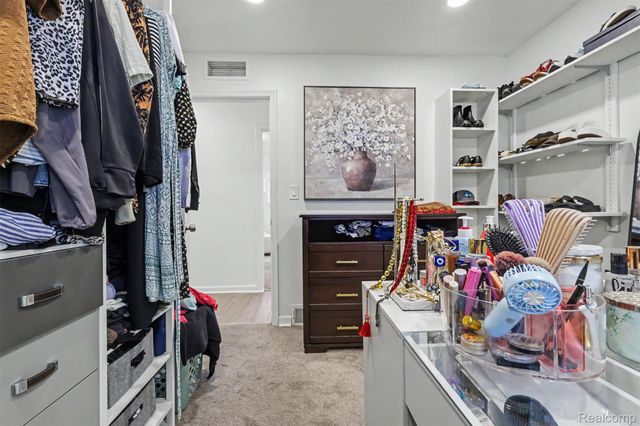 7292 Fairwood Drive, Dearborn Heights, MI 48127