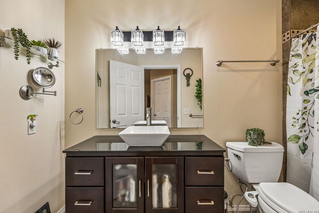 218 Whispering Oaks, Live Oak, TX 78233